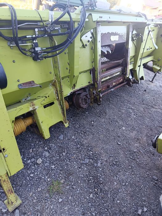 Claas  PU380 podbieracz