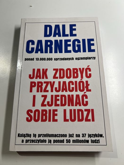 Książka "Jak zdobyć przyjaciół i zjednać sobie ludzi"