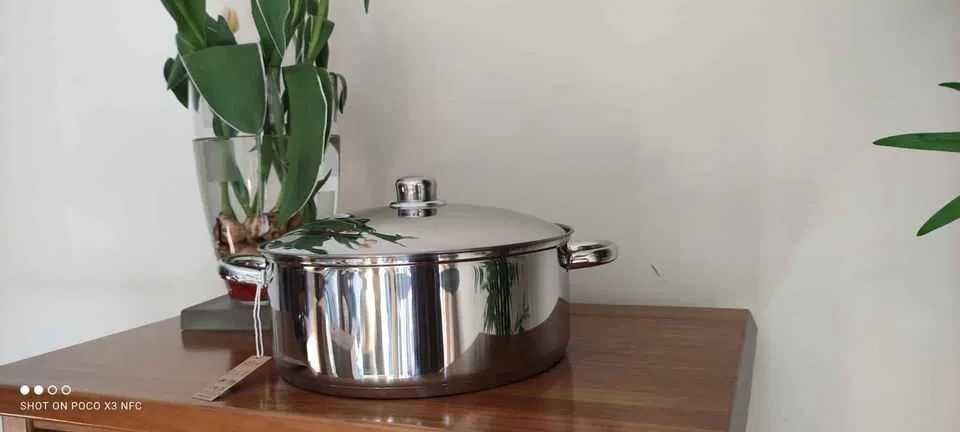 INDUÇÃO-TACHOS E PANELAS EM INOX - Vários Tam. a vários preços NOVAS