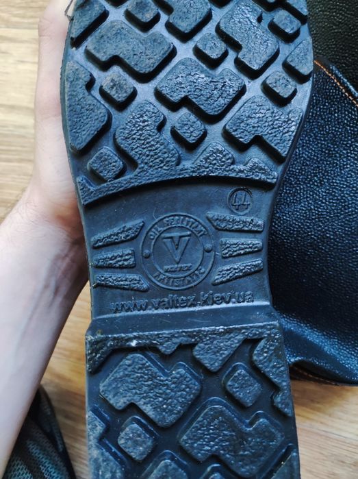 Сапоги зимние 44,