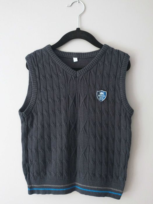 granatowa kamizelka z warkoczowym splotem, rozmiar 110 cm