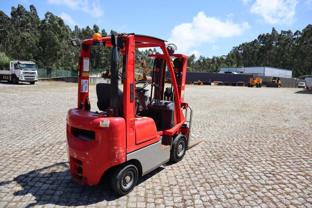 2010 Nissan Y1D1A15Q 1300 kg Empilhador Diesel