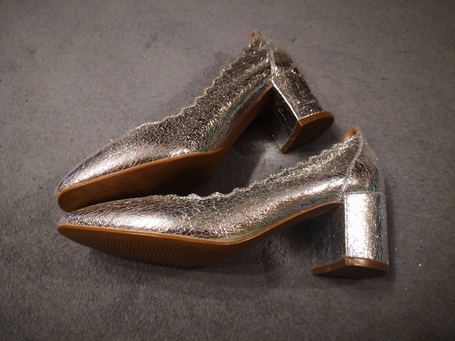 Buty ślubne srebrne
