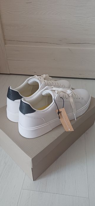 Białe sneakersy buty sportowe rozmiar 41 Yourturn Nowe