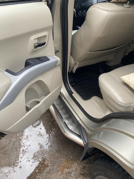 Продам автомобіль Mitsubishi Outlander 2008 ll покоління