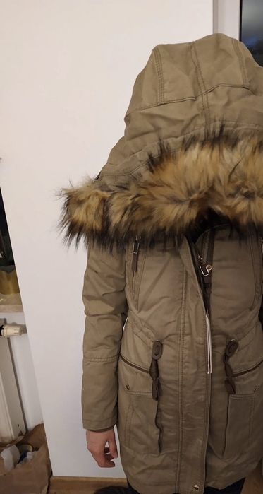 Kurtka bershka zimowa wiosenna futerka parka kaptur S jesienna kurtki