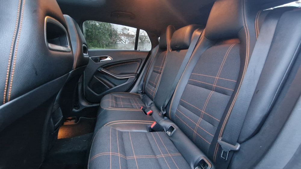 Mercedes CLA 220cdi Orange