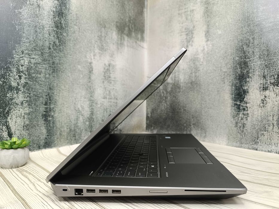 Ноутбук HP Zbook 17 G6 17.3"\i5-9400H\16 GB\SSD512\NVIDIA Quadro T1000