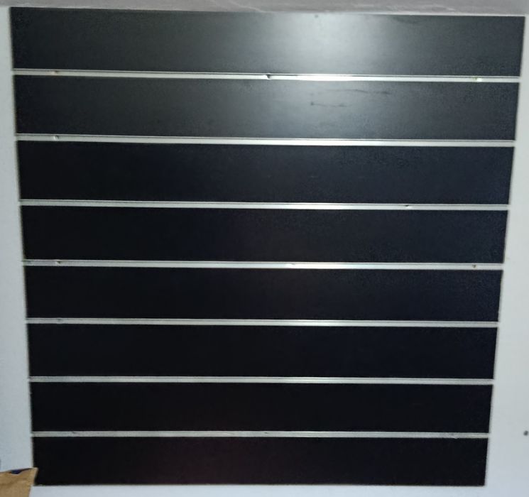 Painel  Canaletado Slatwall com perfil de alumínio
