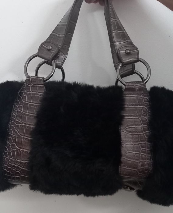 Mala com pêlo/ mala/ bolsa