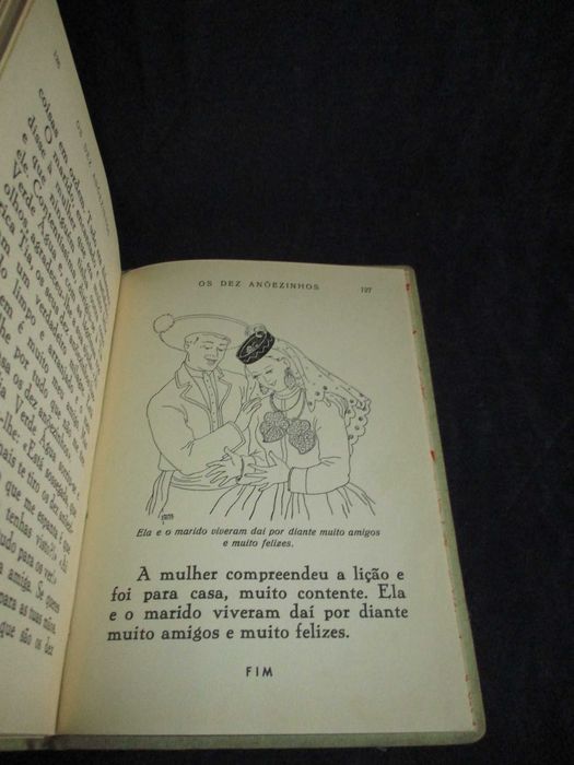 Livro O Pinto Calçudo e Outros Contos Para Crianças Majora