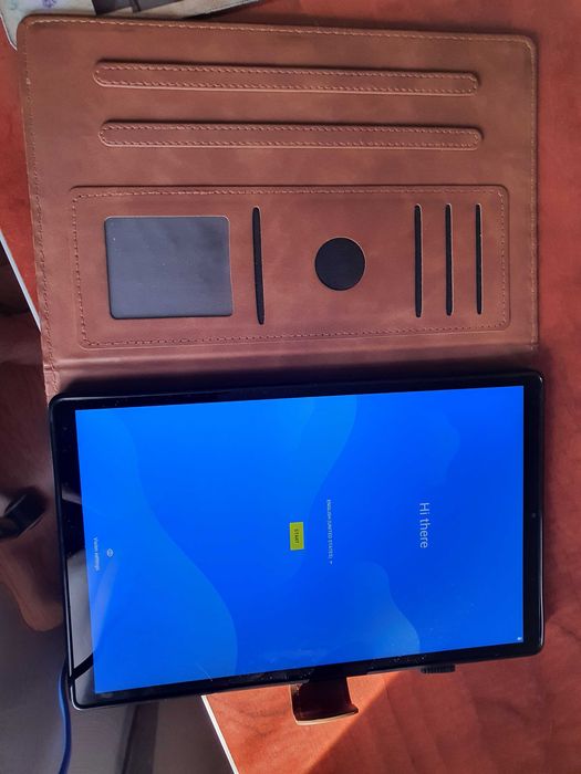 Tablet Lenovo em estado excelente e com pouco uso
