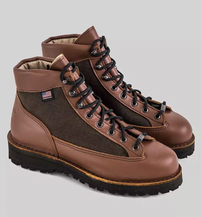 DANNER LIGHT CEDAR BROWN , Model : 30457 . [ made in USA ]