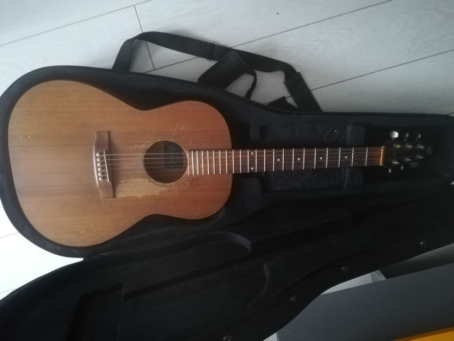Kanadyjska gitara akustyczna Seagull, 30-letnia, lity cedr i futerał!