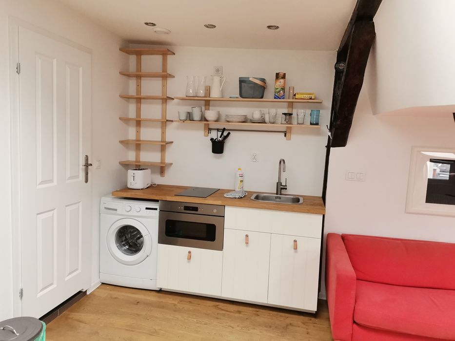 Studio for rent in the center of Katowice, no deposit