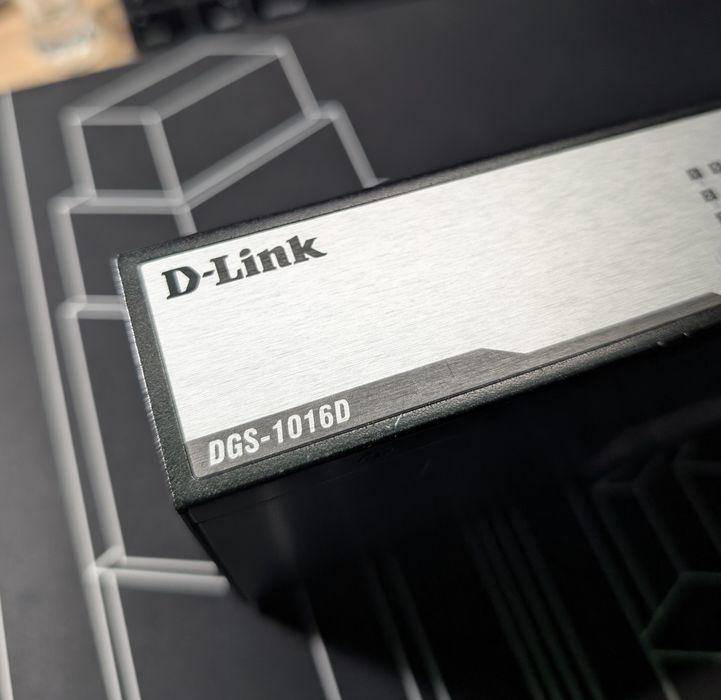 D-Link DGS-1016D Network Switch64740676514306121