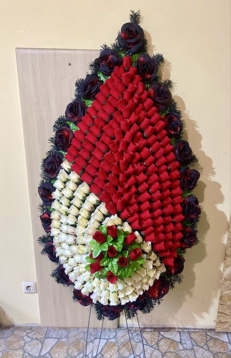 Ритуальні вінки штучні Київ Доставка в день замовлення