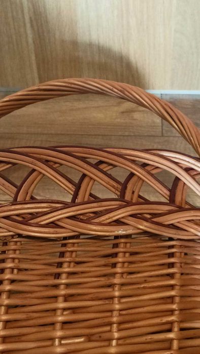 Koszyk wiklinowy