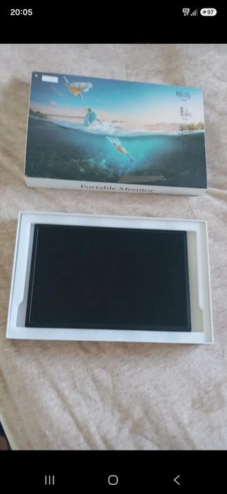 Monitor przenosny  16 "