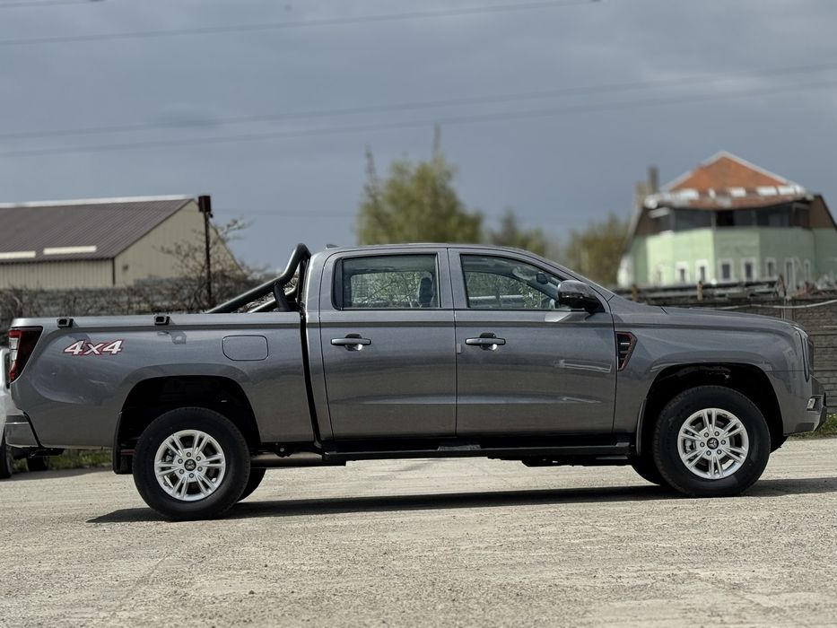 Пікап 4x4 Sinotrak Bolden