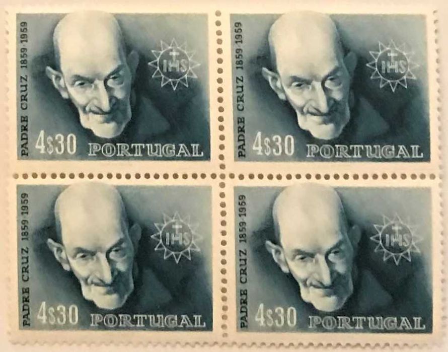 Quadra de selos novos de 4$30 - Cent. do nasc. do Padre Cruz - 1960