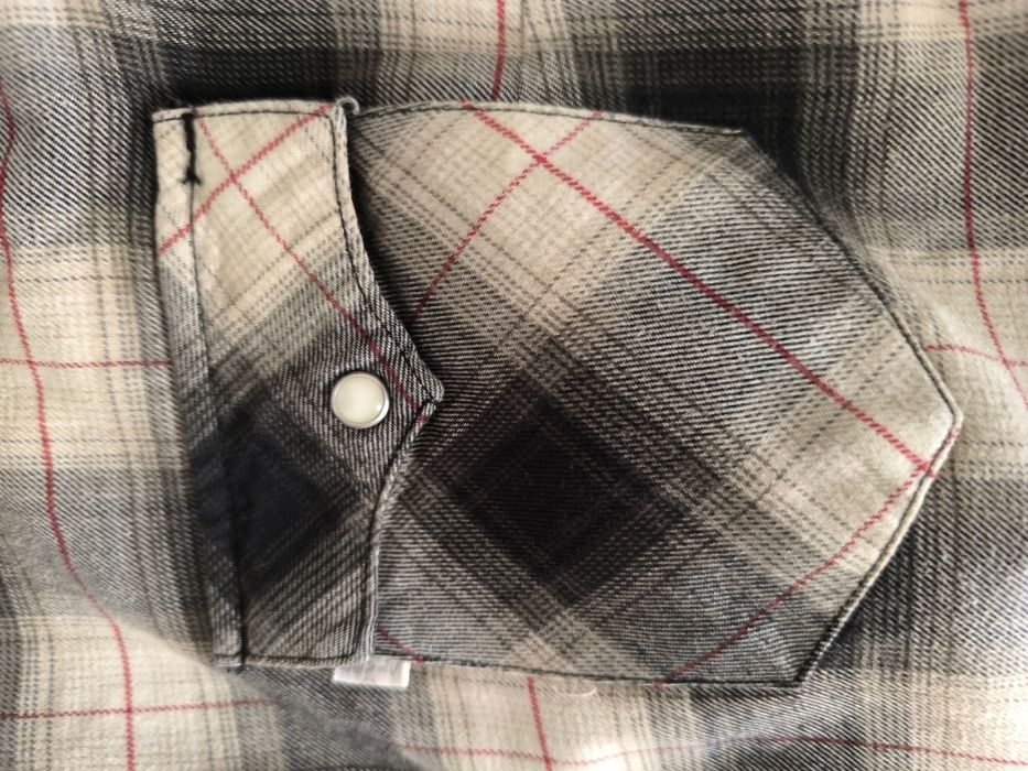 Camisa Levis L, impecável
