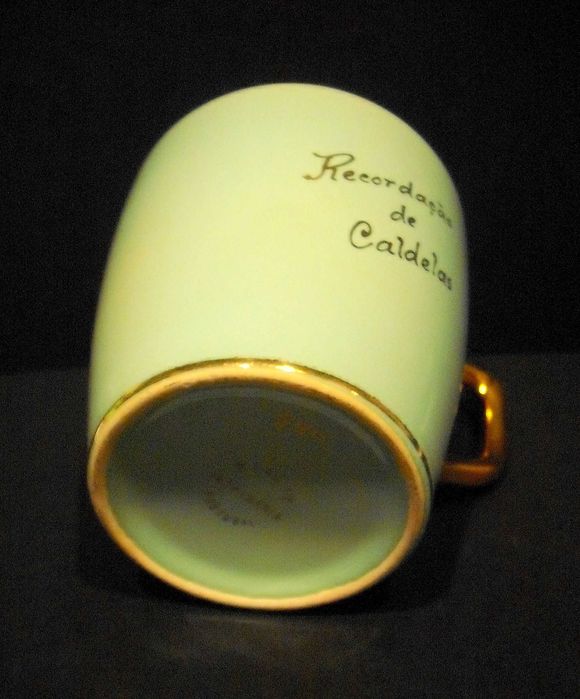 Caneca antiga de Estatuária - estado de novo