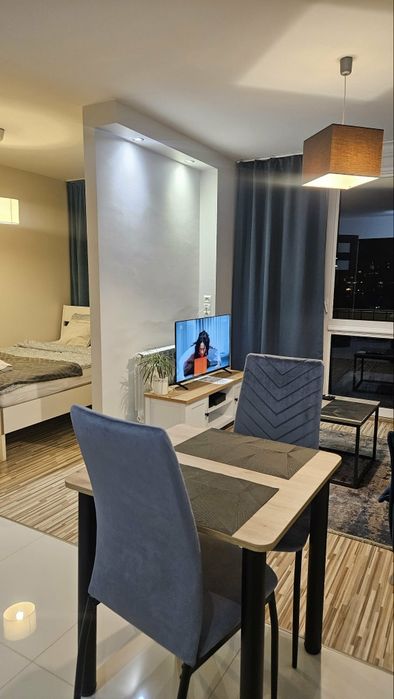 Apartament, Mieszkanie przy Rondo ONZ na doby i go