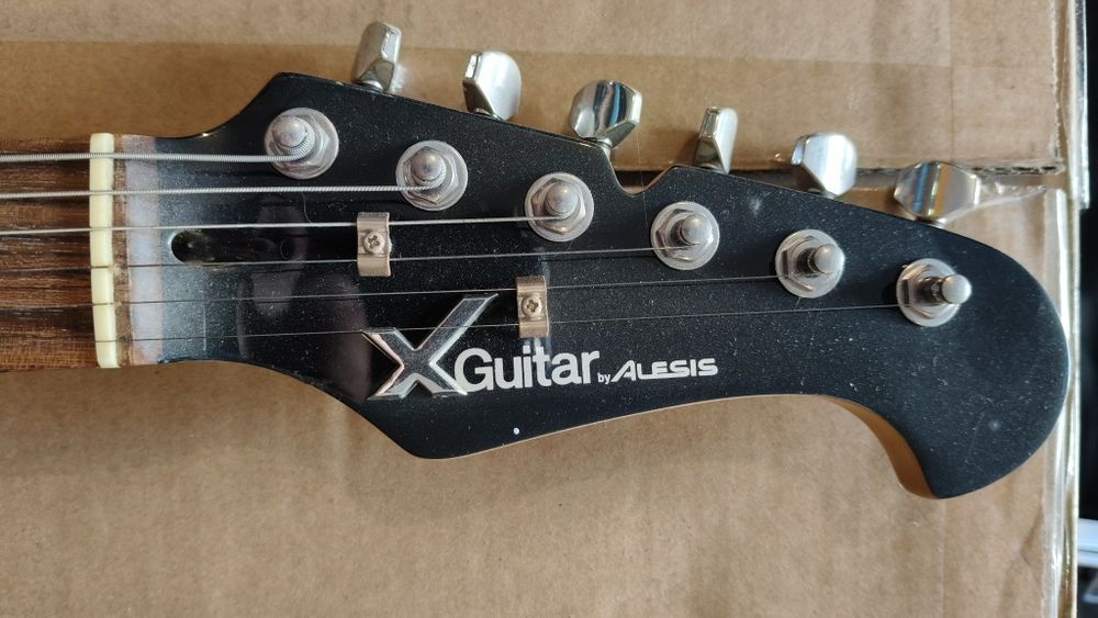 Alesis X guitarra