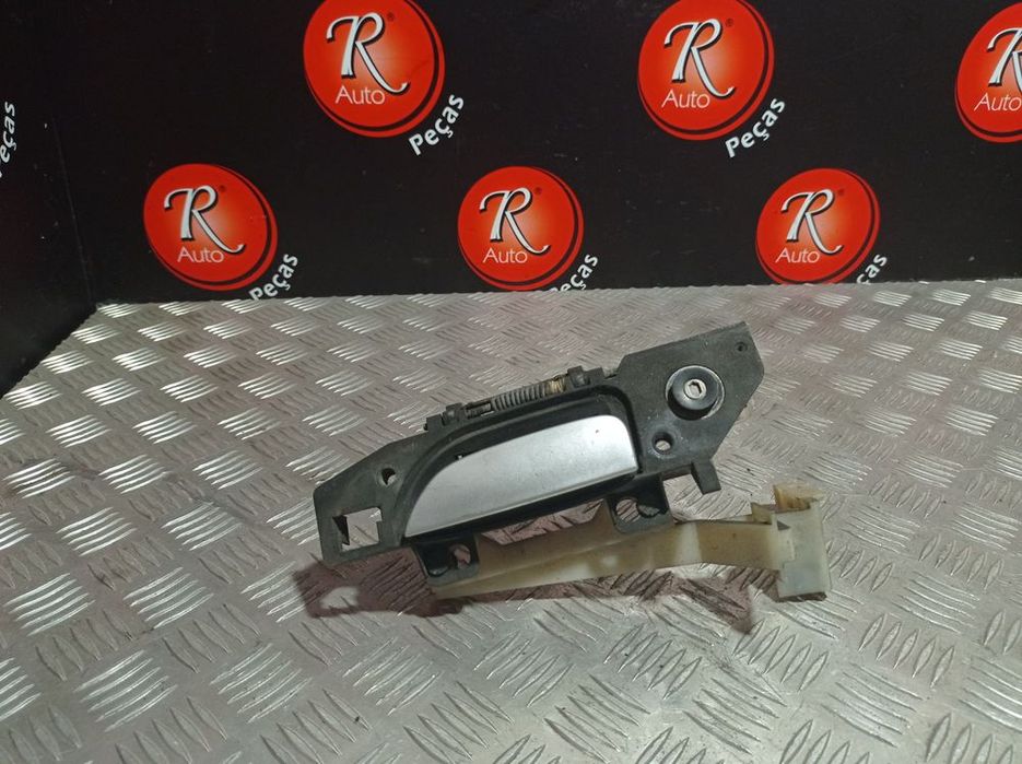 Puxador Exterior Frente Esquerdo Ford Mondeo Ii Turnier (Bnp)