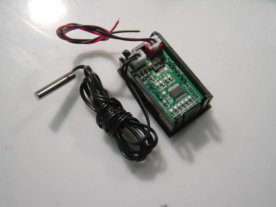 Digital Panel Thermometer438006800062228482