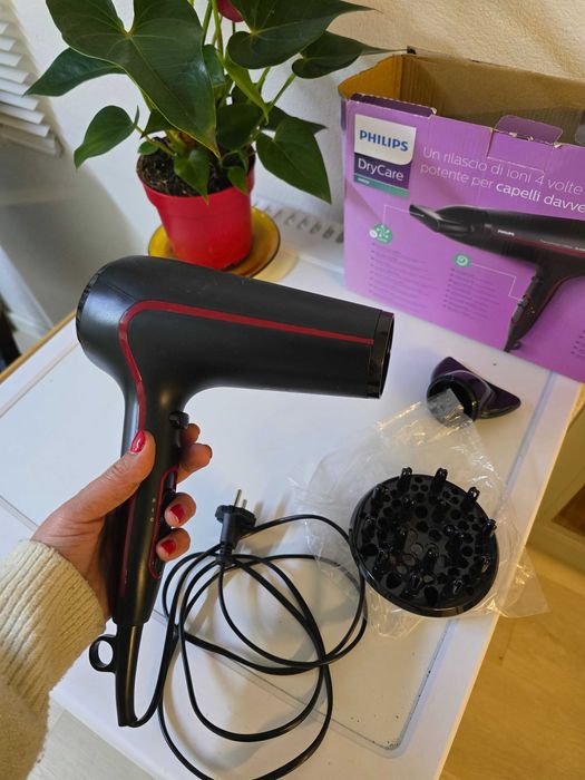 DryCare Advanced 2300W – Secador de Cabelo com Íons - Philips