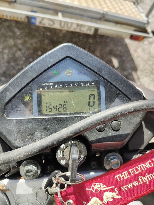 Motocykl supermoto 125 GENERIC