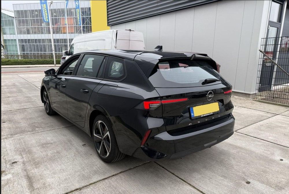 Opel Astra 180 KM niski przebieg Plug in Hybrid