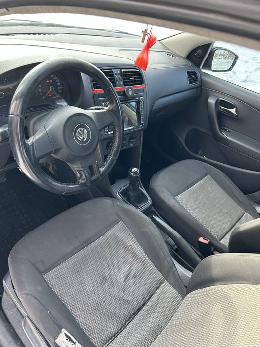 Volkswagen Polo 1.6 mpi