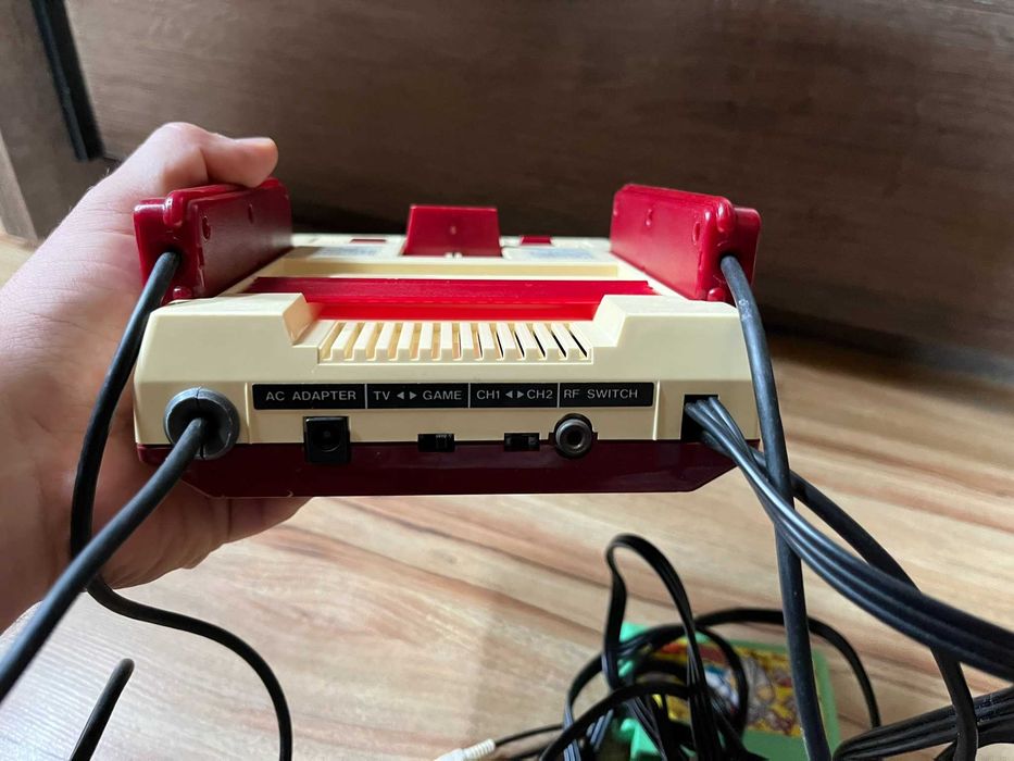 REZERWACJA Nintendo Famicom Family Computer (NES, Pegasus) AV mod