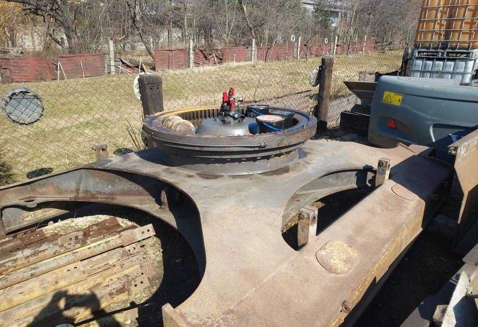 Podwozie do koparki gąsienicowej VOLVO EC240