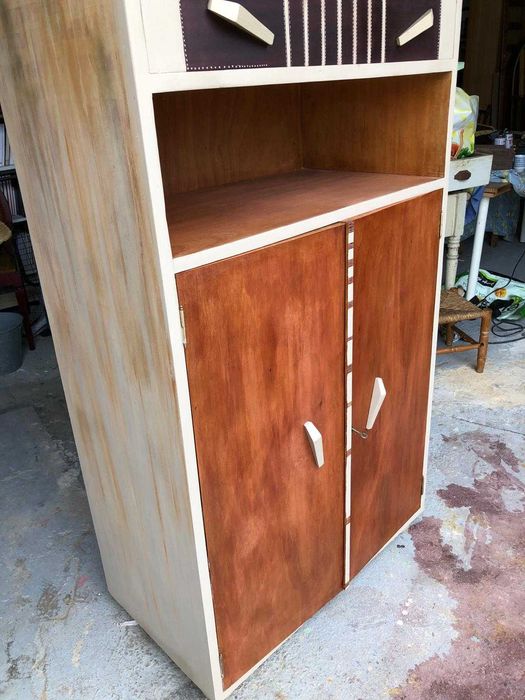 Guarda Fatos dos anos 70, remodelado.