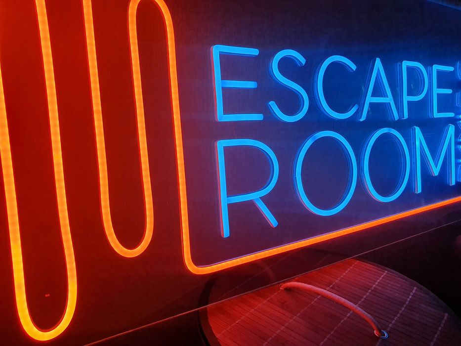 Неонові вивіски в салон, Неоновые вывески в салон, LED вывеска