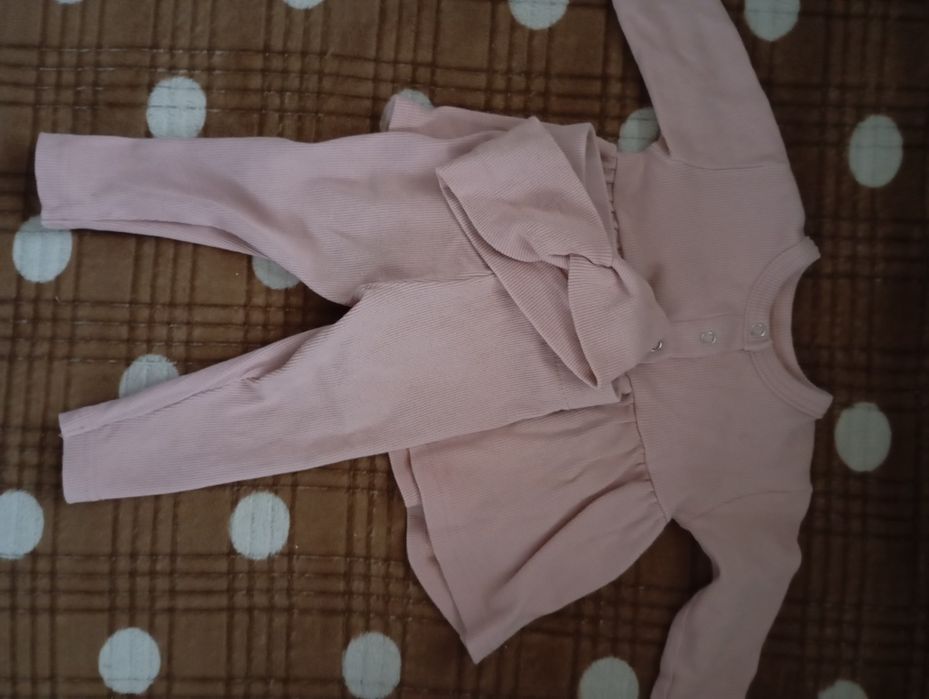 Продам костюмчик для рівчинки в рубчик, 62-68 розміру (3-6 місяців)
