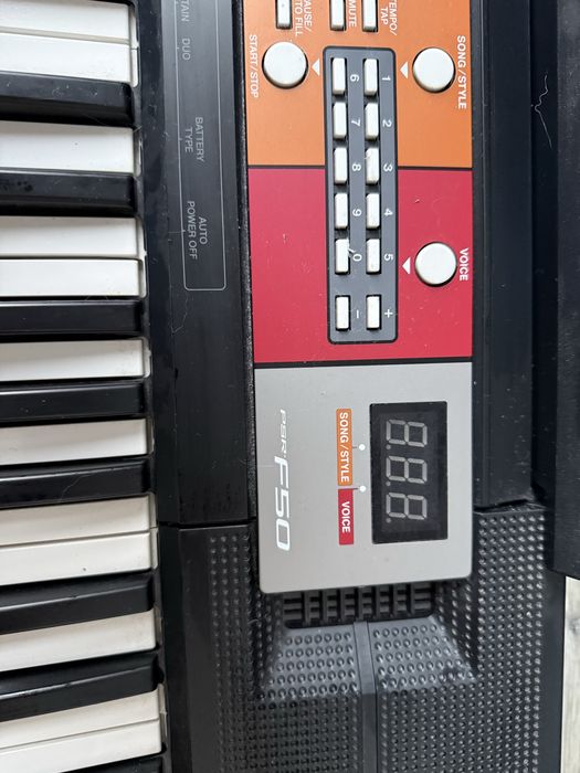 keyboard Yamaha F50