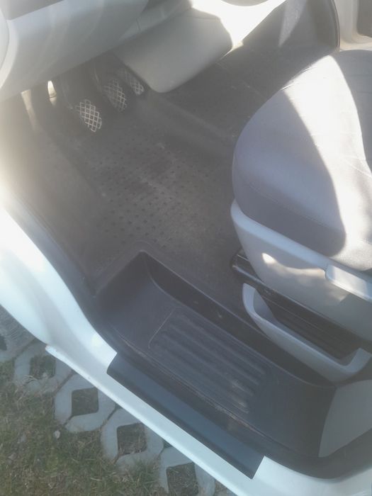 VW T5 Transporter 8 osób