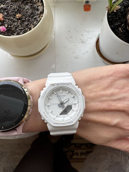 Годинник Casio G-shock  GMA-P2100-7AER.