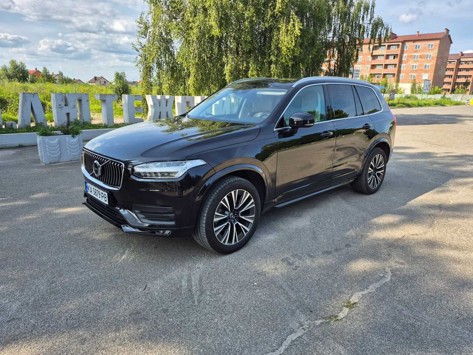 Продам Volvo xc 90 2020