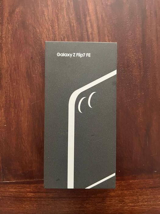 Samsung Galaxy Z Flip 7 FE  8/128 GB