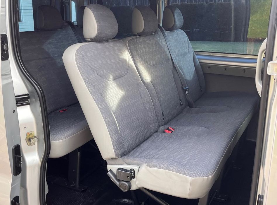 Renault Trafic 2012р 2.0 дизель пасажир 9 місць