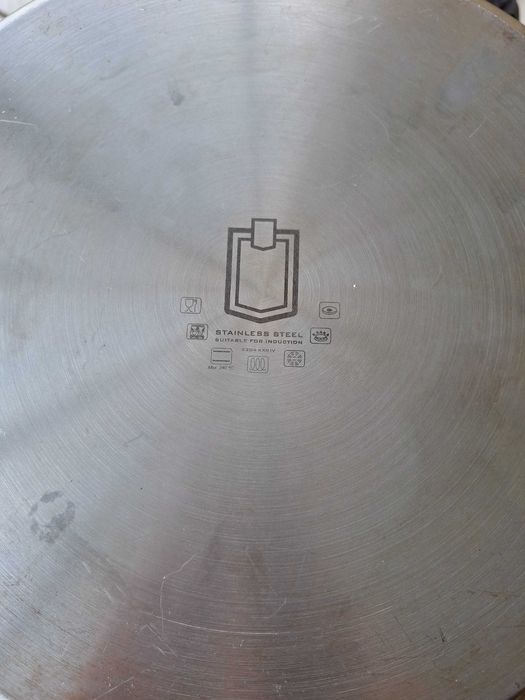 Panela grande de 35l de capacidade