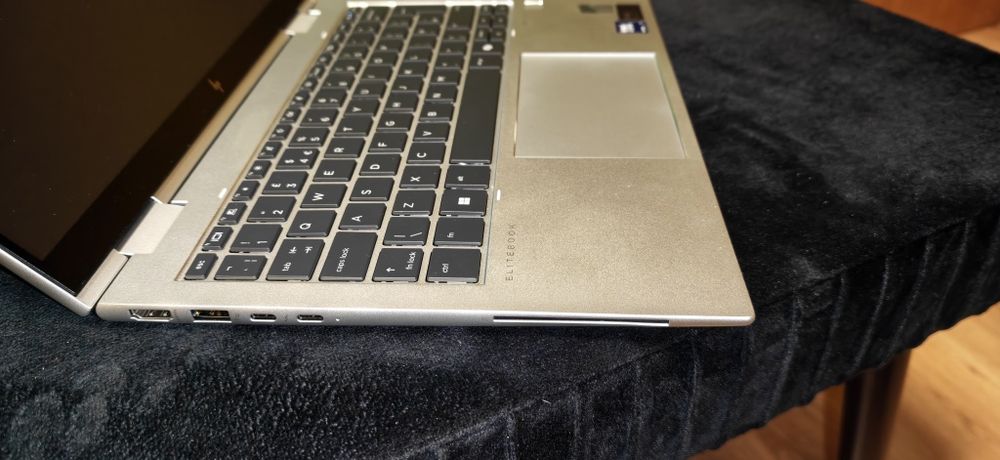 Laptop HP x360 830 G11