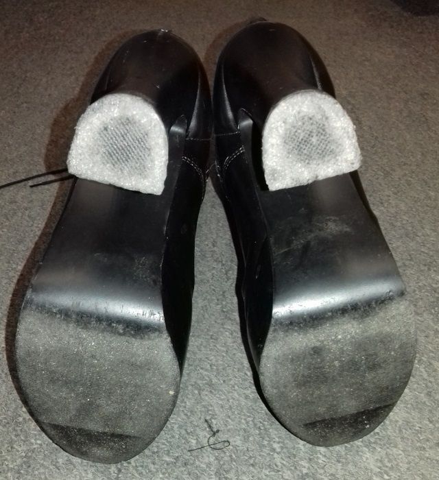 Buty damskie, czarne kozaki, obcas, koturn - jak dla dominy :-)