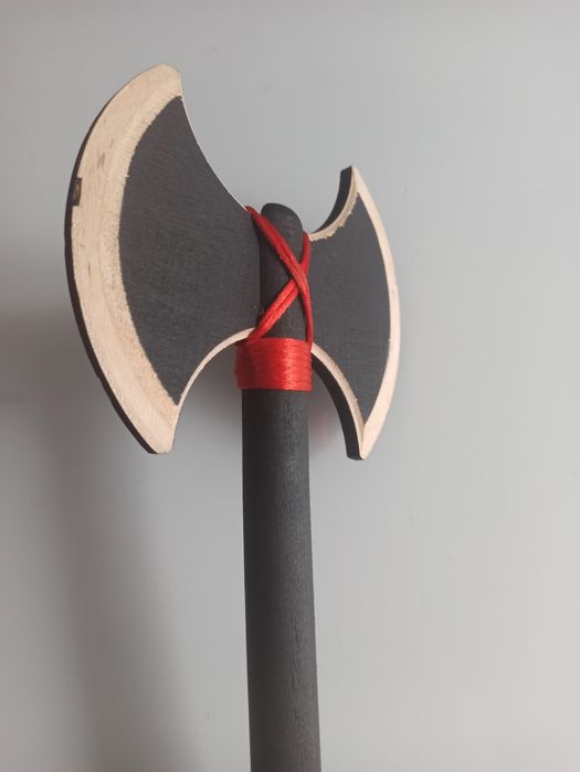 Топор сувенирный деревянный